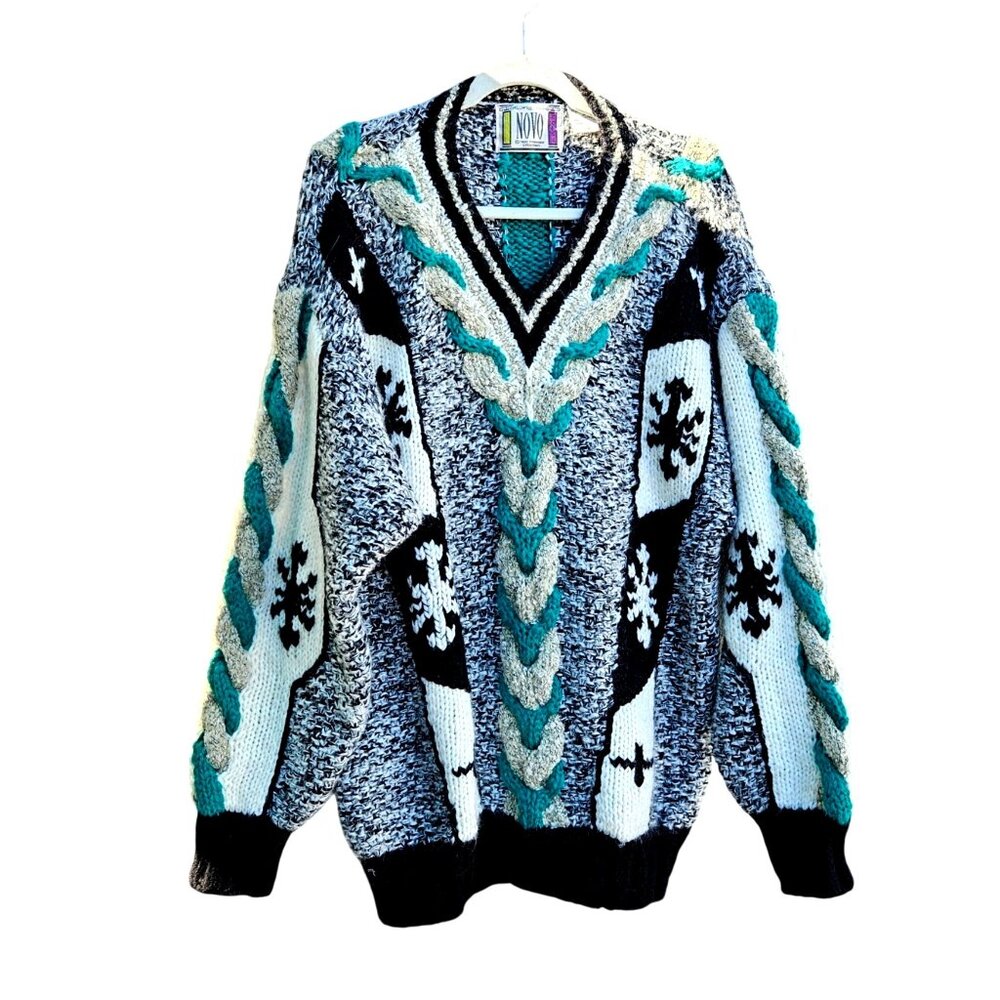 Vintage 1980s Novo Knit Sweater Mohair Blend V Neck Graphic Pullover
